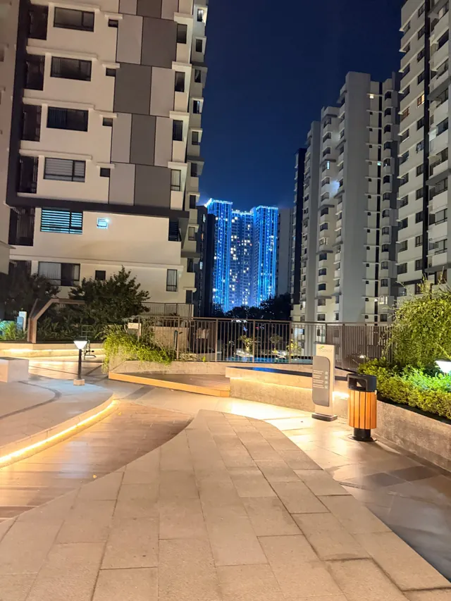 Quảng trường và lối đi ven block, Habitat Bình Dương